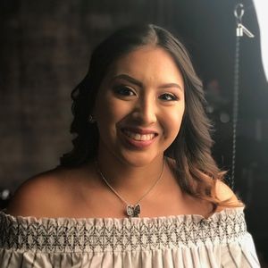 Meet your Posher, Jackeline